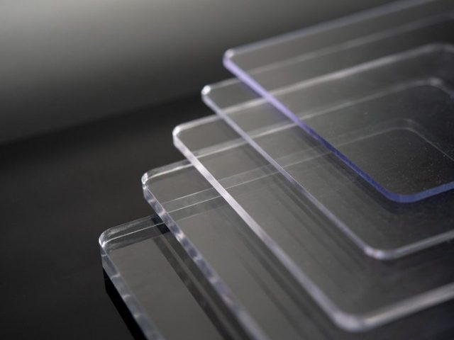 Flame-retardant sheet manufactured by Plastura